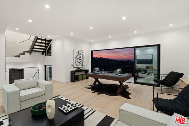 Billiard Table, Game Room, Interior, Living room, Recessed Lighting, Wood Texture Flooring