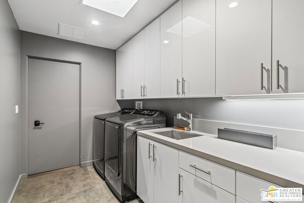 Interior, Recessed Lighting, Washer