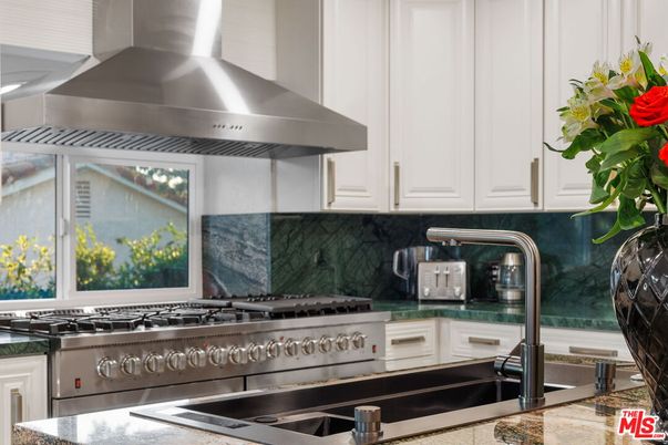 Interior, Kitchen, Stainless Steel Appliances