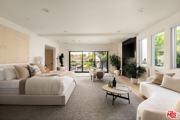 Bedroom, Interior, Living room, Recessed Lighting