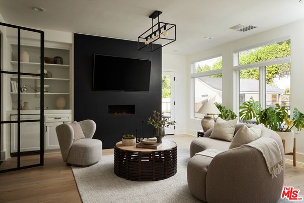 Fireplace, Interior, Living room, Pendant Lights, Recessed Lighting, Wood Texture Flooring