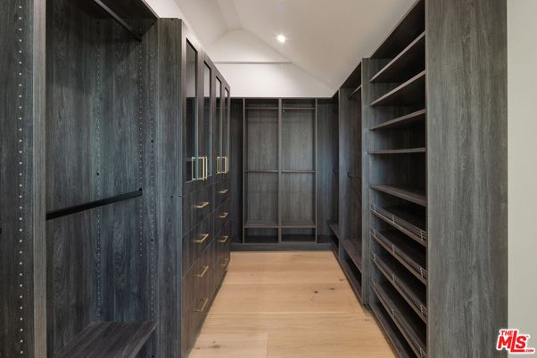 Interior, Recessed Lighting, Walk-in Closets, Wood Texture Flooring