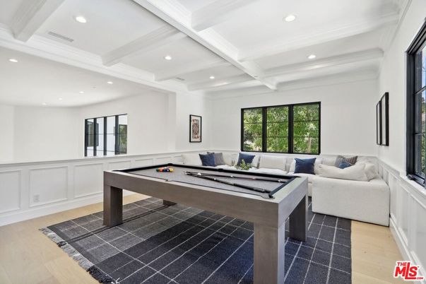 Billiard Table, Game Room, Interior, Living room, Recessed Lighting, Wood Texture Flooring