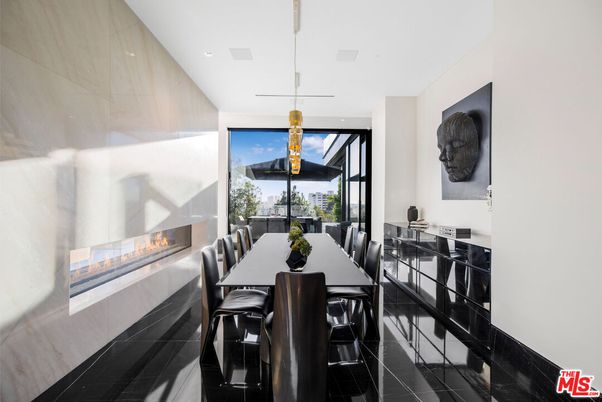 Dining room, Fireplace, Interior, Pendant Lights, Recessed Lighting