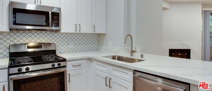 Interior, Kitchen, Stainless Steel Appliances