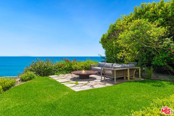Backyard, Exterior, Water
