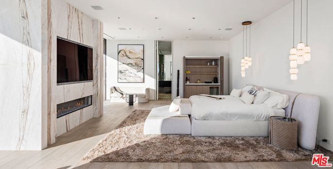 Bedroom, Fireplace, Interior, Pendant Lights, Recessed Lighting, Wood Texture Flooring
