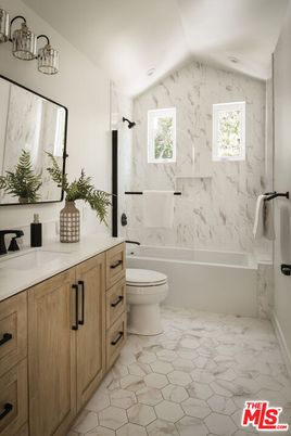 Bathroom, Dual Sink Vanities, Free Standing Baths, Interior, Marble, Marble Walls