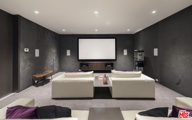 Interior, Projection Screen, Recessed Lighting, Theatre Room