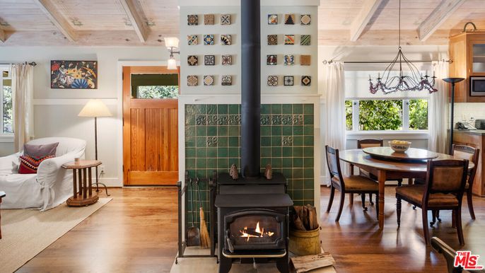 Chandelier, Dining room, Fireplace, Interior, Pendant Lights, Wooden Beams, Wooden Ceilings, Wood Texture Flooring