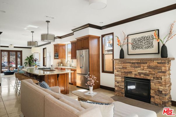 Fireplace, Interior, Kitchen, Living room, Pendant Lights, Recessed Lighting, Stainless Steel Appliances