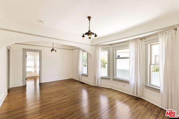 Empty room, Interior, Pendant Lights, Wood Texture Flooring