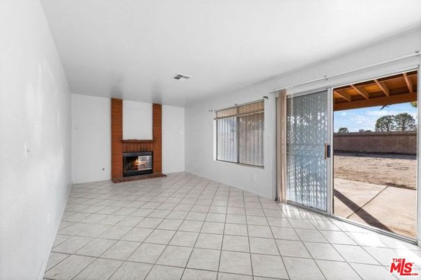Empty room, Fireplace, Interior