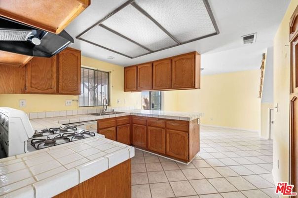 Interior, Kitchen, Tile Countertops