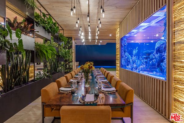 Dining room, Interior, Pendant Lights