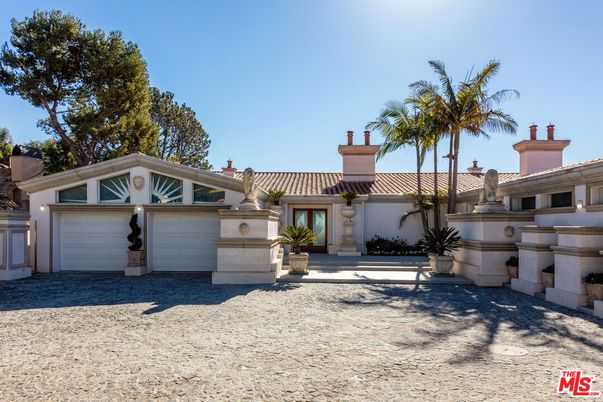 Attached, Backyard, Exterior, Facade, Mediterranean