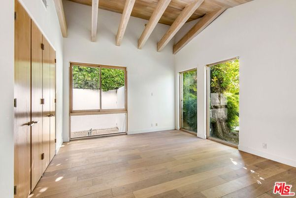 Empty room, Interior, Wooden Beams, Wooden Ceilings, Wood Texture Flooring