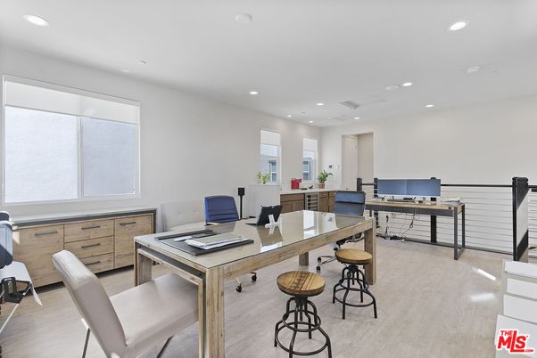 Home Office, Interior, Recessed Lighting, Wood Texture Flooring