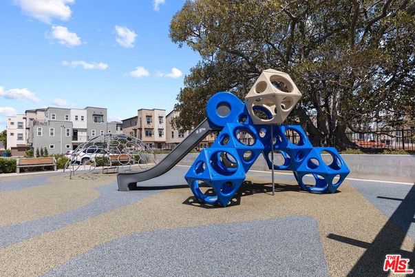 Backyard, Exterior, Playground