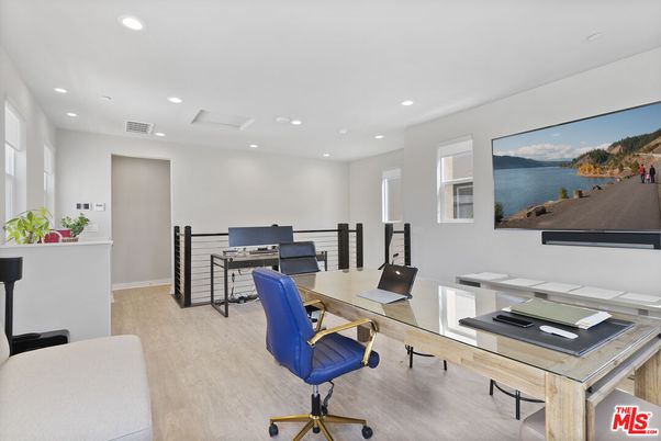 Home Office, Interior, Recessed Lighting, Wood Texture Flooring