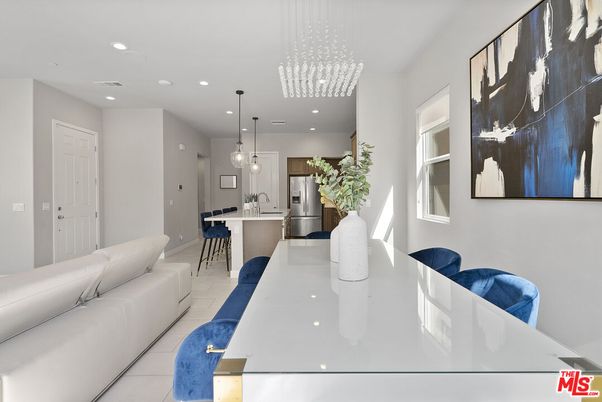 Dining room, Interior, Kitchen, Living room, Pendant Lights, Recessed Lighting, Stainless Steel Appliances