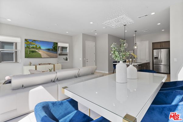 Dining room, Interior, Kitchen, Living room, Pendant Lights, Recessed Lighting, Stainless Steel Appliances