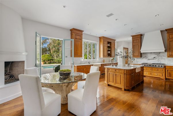 Dining room, Interior, Kitchen, Marble Walls, Recessed Lighting, Wood Texture Flooring