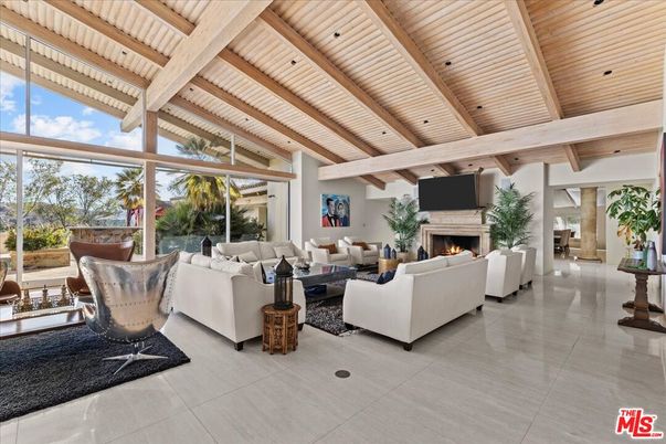 Fireplace, Interior, Living room, Recessed Lighting, Wooden Beams, Wooden Ceilings