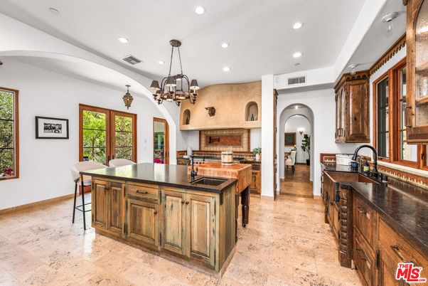 Chandelier, Interior, Kitchen, Pendant Lights, Recessed Lighting