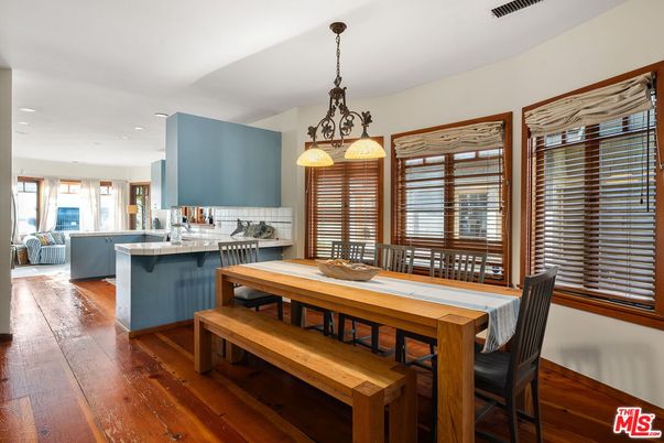 Dining room, Interior, Kitchen, Living room, Pendant Lights, Recessed Lighting, Wood Texture Flooring