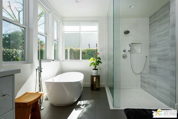 Bathroom, Free Standing Baths, Glass Shower, Interior, Recessed Lighting