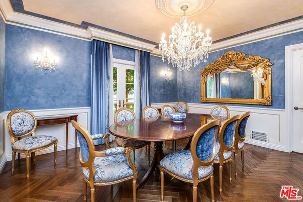 Chandelier, Dining room, Interior, Wood Texture Flooring