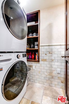 Interior, Stone Walls, Utility Closets, Washer