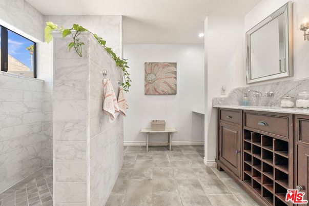Bathroom, Interior, Marble Walls, Recessed Lighting