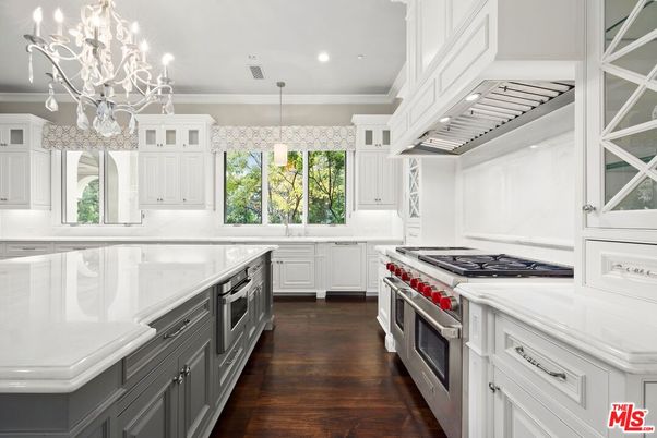 Chandelier, Interior, Kitchen, Pendant Lights, Recessed Lighting, Stainless Steel Appliances, Wood Texture Flooring
