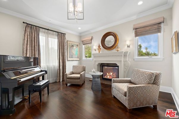 Fireplace, Interior, Piano, Recessed Lighting, Wood Texture Flooring