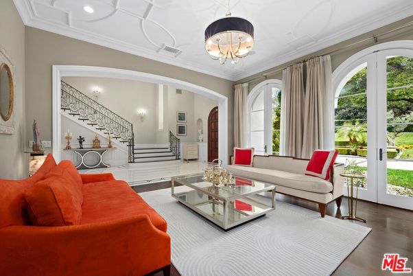 Chandelier, Interior, Living room, Recessed Lighting, Wood Texture Flooring