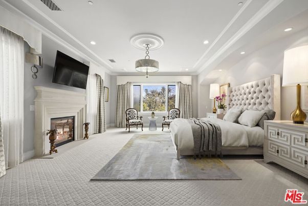 Bedroom, Fireplace, Interior, Recessed Lighting