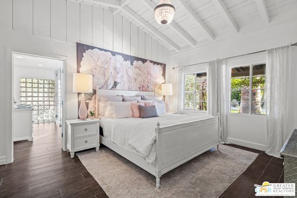 Bedroom, Interior, Pendant Lights, Recessed Lighting, Wood Texture Flooring