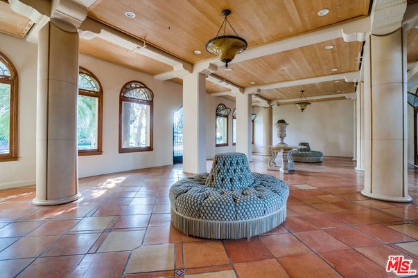 Interior, Recessed Lighting, Wooden Beams, Wooden Ceilings
