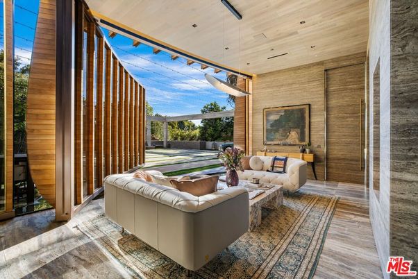 Interior, Living room, Pendant Lights, Recessed Lighting, Wooden Ceilings, Wooden Walls