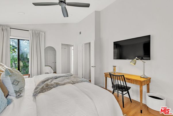 Bedroom, Home Office, Interior, Wood Texture Flooring