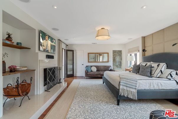 Bedroom, Fireplace, Interior, Recessed Lighting, Wood Texture Flooring