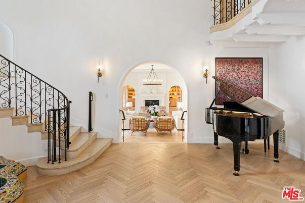 Fireplace, Interior, Living room, Pendant Lights, Piano, Wood Texture Flooring