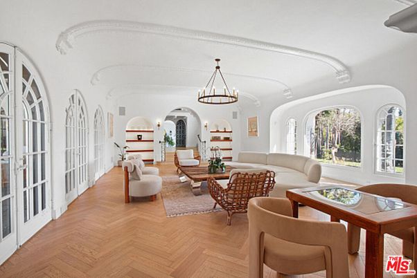 Chandelier, Interior, Living room, Wood Texture Flooring