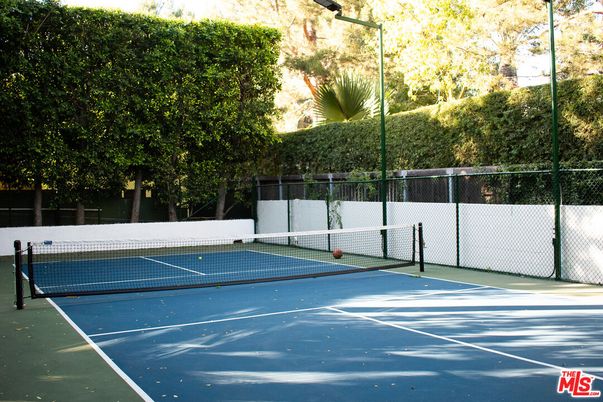 Exterior, Tennis Courts