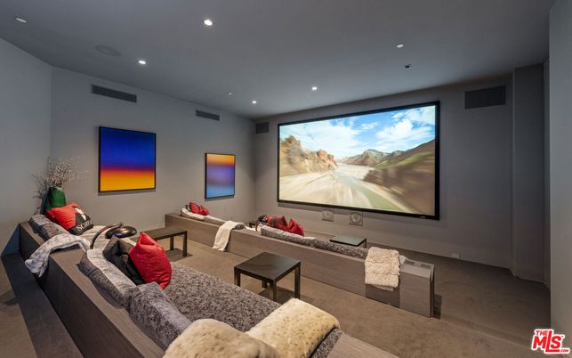 Interior, Living room, Projection Screen, Recessed Lighting, Theatre Room