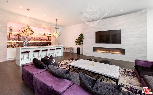 Fireplace, Interior, Living room, Pendant Lights, Recessed Lighting, Wood Texture Flooring