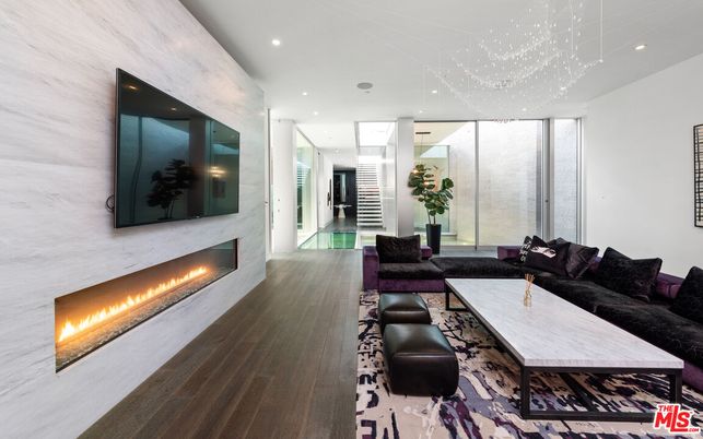 Fireplace, Interior, Living room, Pendant Lights, Recessed Lighting, Wood Texture Flooring