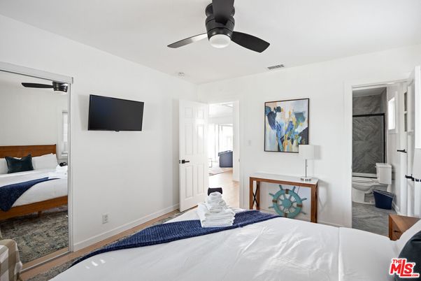 Bathroom, Bedroom, Interior